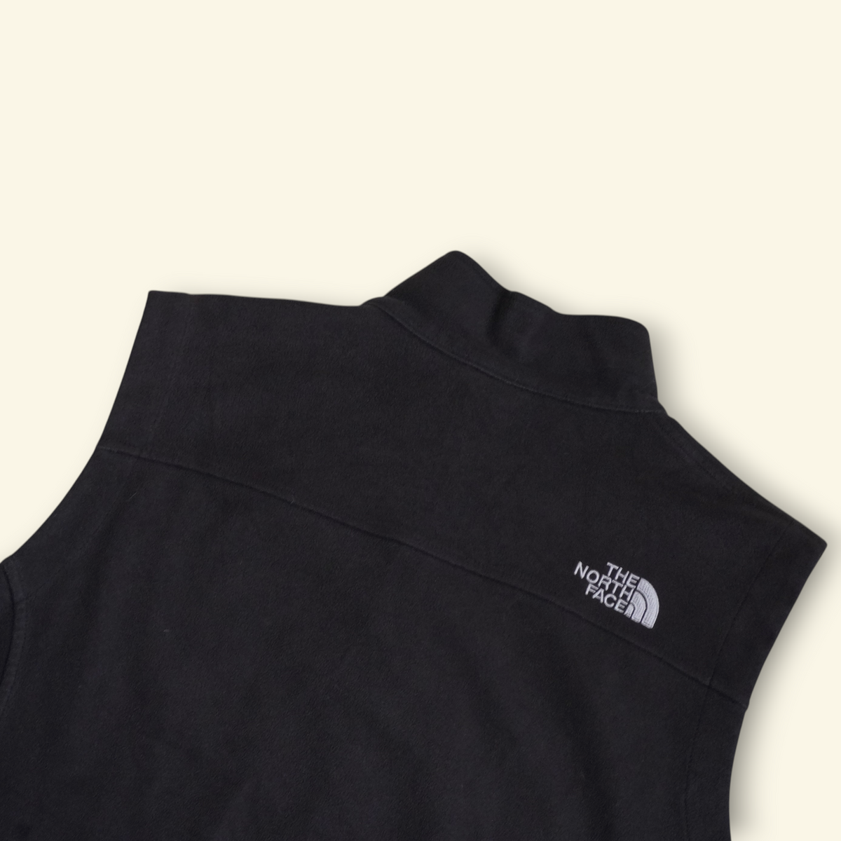 Chaleco negro The North Face Apex Bionic con tejido Softshell y logo bordado, disponible en Mi tienda