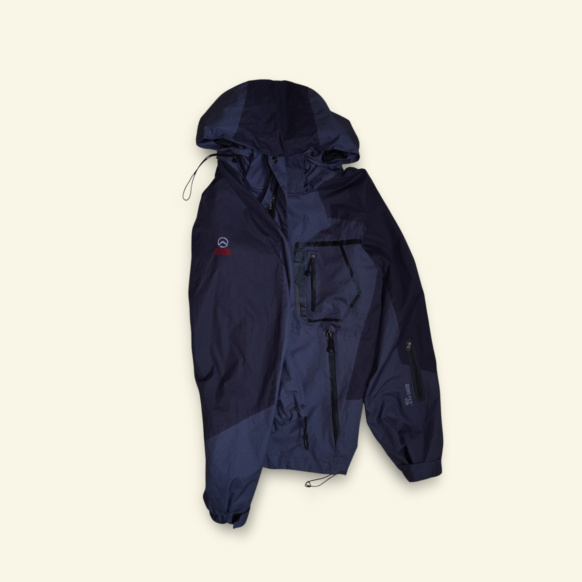 Chamarra vintage Mi tienda The North Face Summit Series Gore-Tex XCR en gris y negro con paneles reforzados.