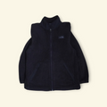 Chamarra The North Face Campshire Sherpa negra de Mi tienda, con forro polar de borrego y cuello alto ergonómico.