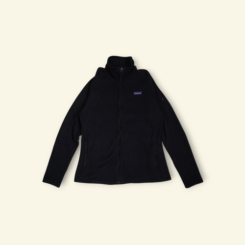 Suéter Patagonia Better Sweater negro de forro polar reciclado con cierre frontal, disponible en Mi tienda.